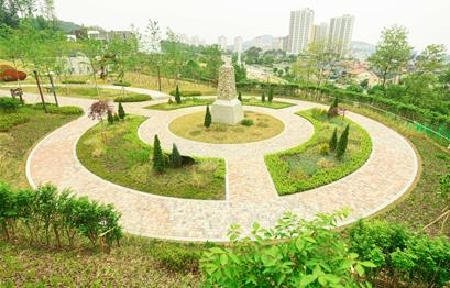 평화공원 내 구유엔군초전기념비 평화공원 내 구유엔군초전기념비