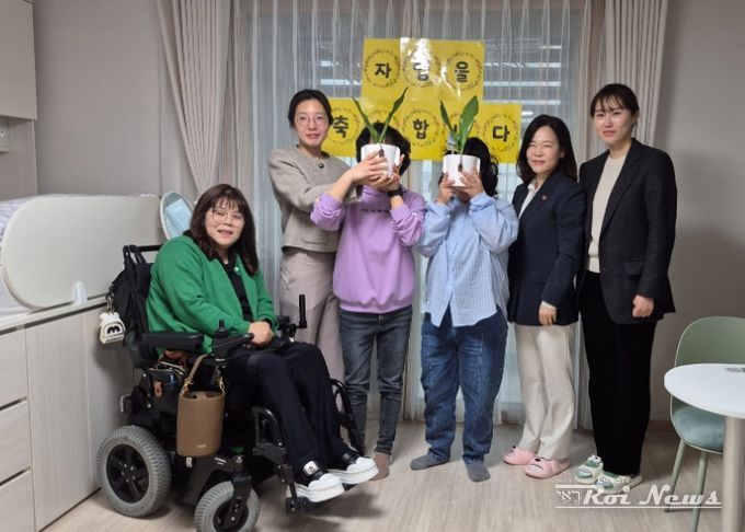 오산시의회 의원들, 발달여성장애인 자립 축하식 참석