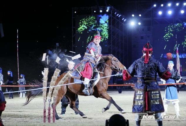 지난 2022년 제59회 수원화성문화제에서 진행된 야조 공연