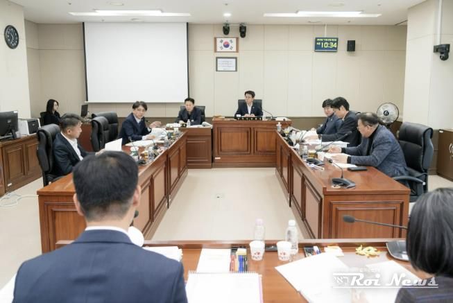 용인특례시의회 도시건설위원회, 행정사무감사 4일차-교통정책국, 건설국 행정사무감사 실시