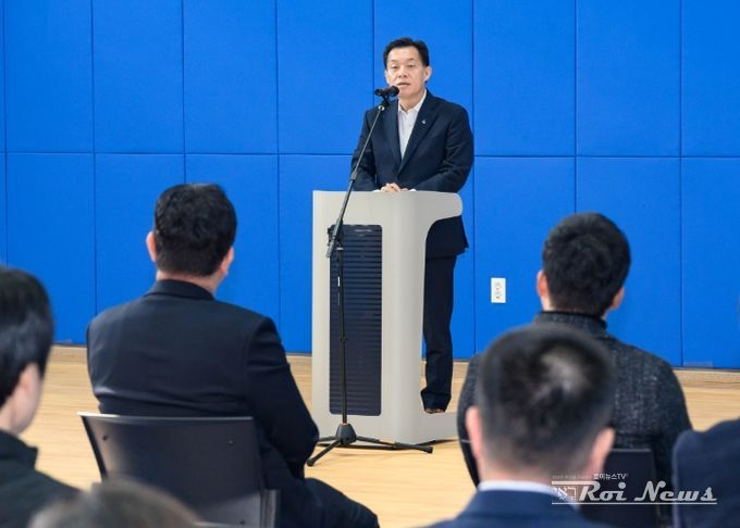 이재준 시장이 준공식에서 축사를 하고 있다.